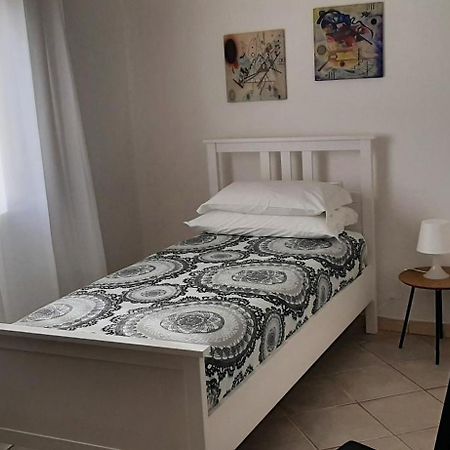 Civico 16A - Apartment - With Private Parking Куарту-Сант'Елена Екстер'єр фото