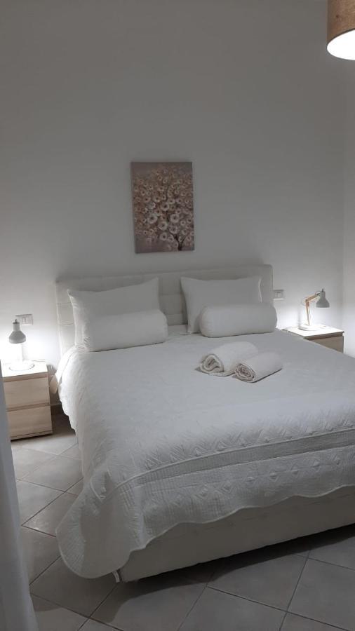 Civico 16A - Apartment - With Private Parking Куарту-Сант'Елена Екстер'єр фото