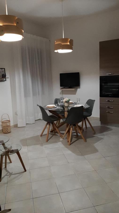 Civico 16A - Apartment - With Private Parking Куарту-Сант'Елена Екстер'єр фото